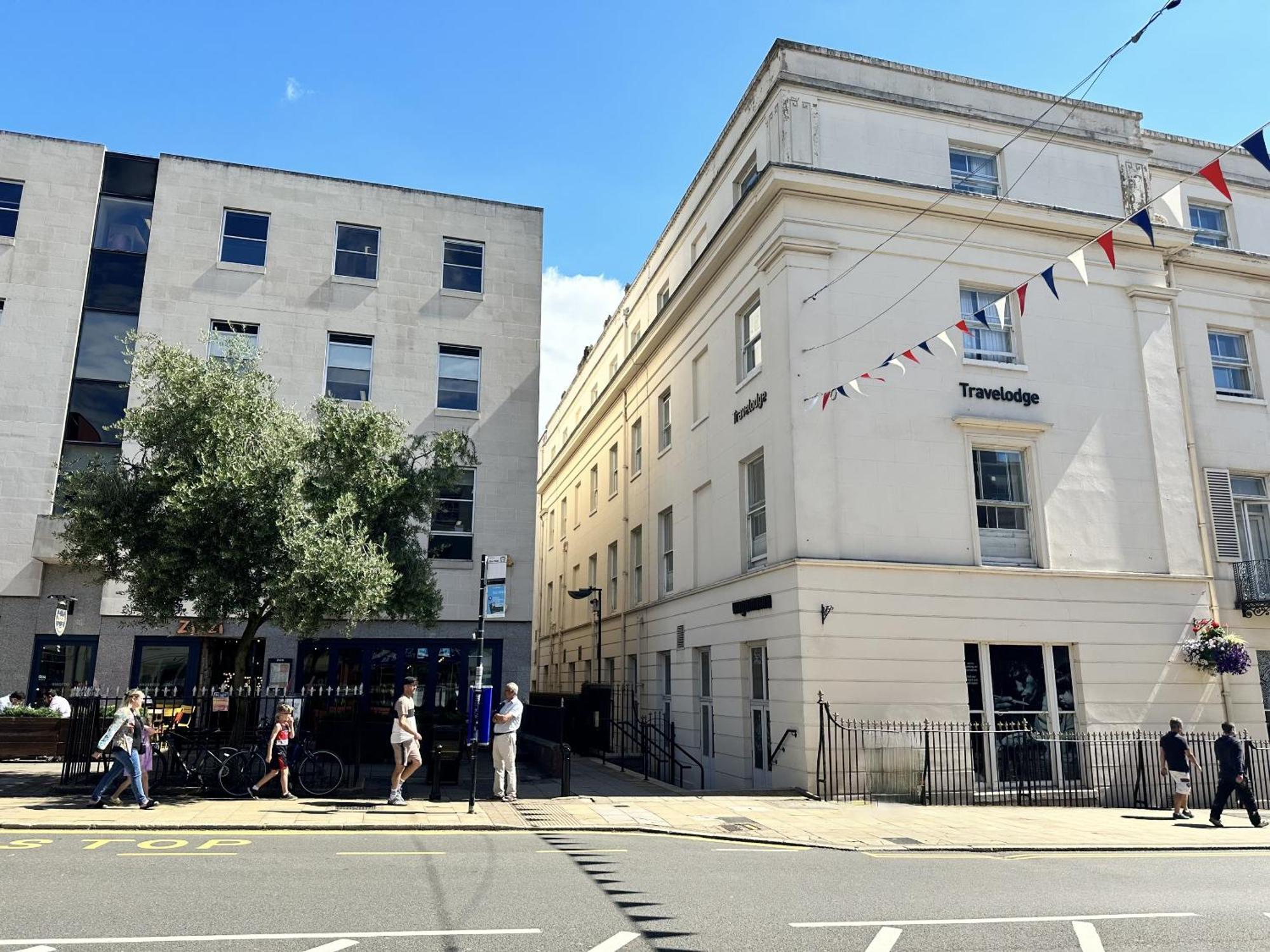 Stunning 2-Bed Town Centre Apartment - Hosted By Hutch Lifestyle Leamington Spa Exterior foto