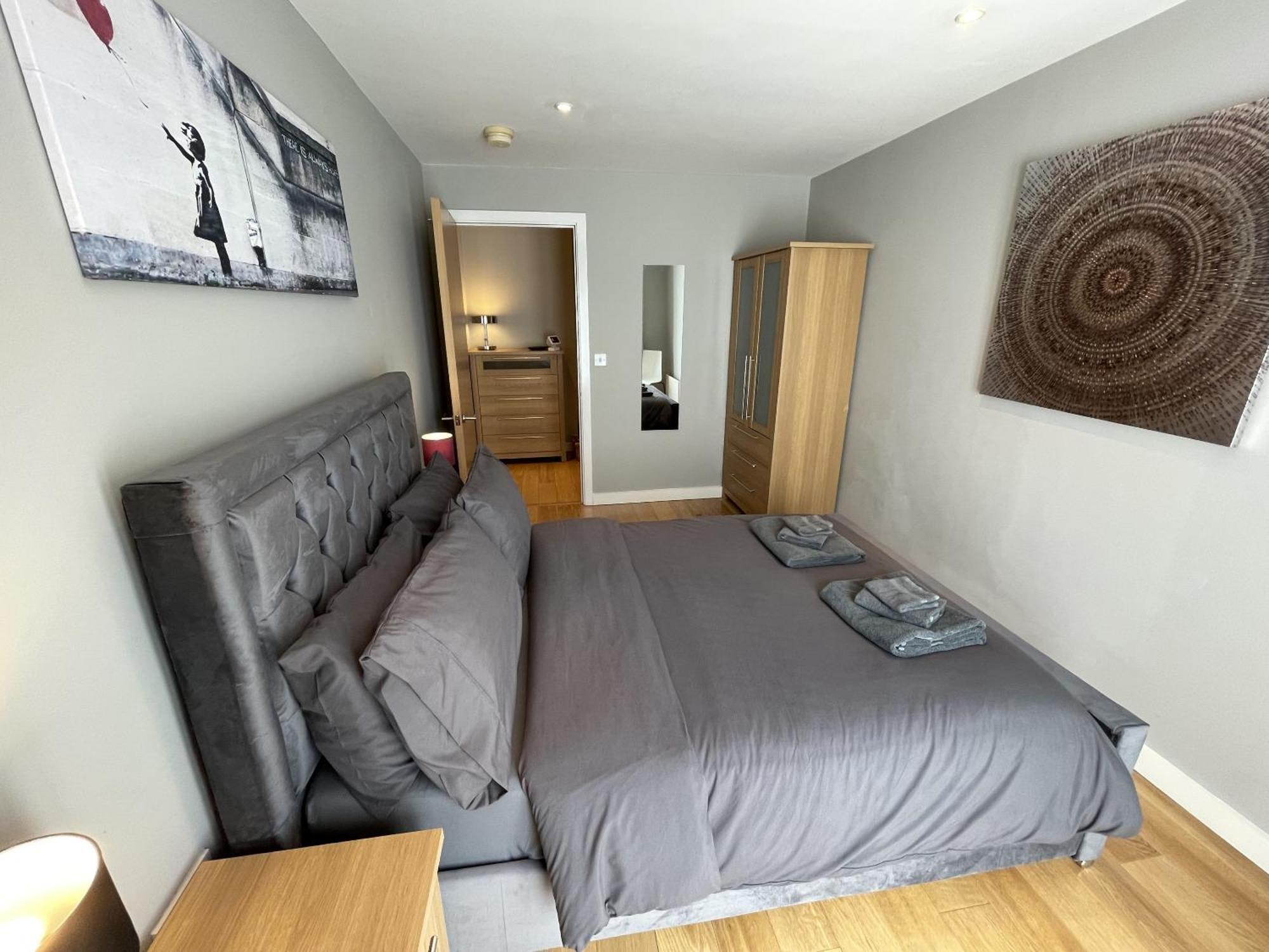 Stunning 2-Bed Town Centre Apartment - Hosted By Hutch Lifestyle Leamington Spa Exterior foto